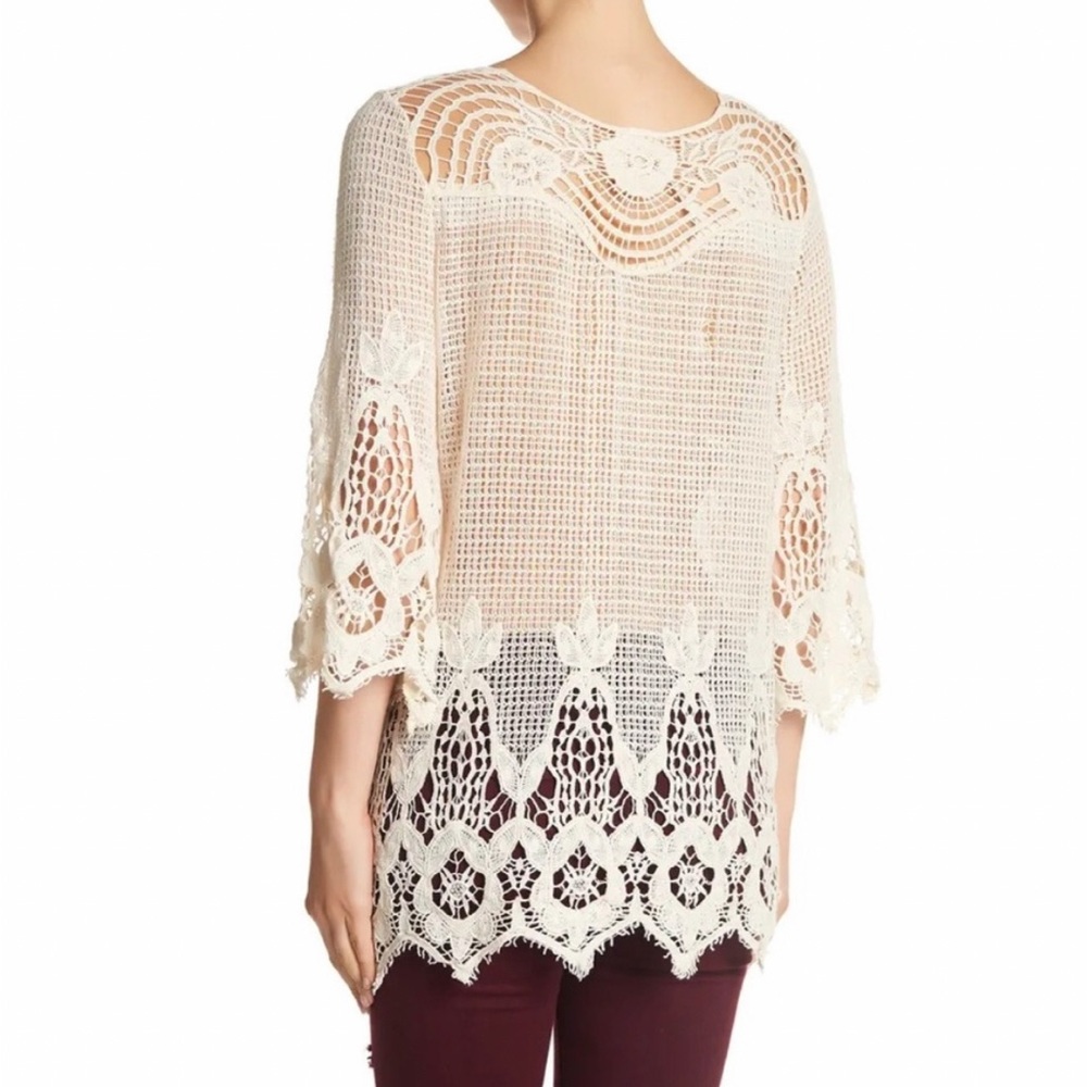FORGOTTEN GRACE - Crochet Bell Sleeve Top- size L - Picture 8 of 9